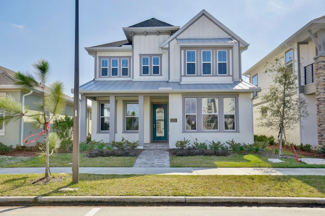 Gorgeous 4/3 Residence with a Private Back Lanai and a 2 Car Garage in the Delightful Laureate Pa... - Gorgeous 4/3 Residence with a Private Back Lanai and a 2 Car Garage in the Delightful Laureate Pa...