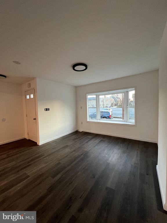 Building Photo - 62 Smallwood Pl