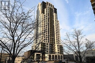 Building Photo - 10 Eva Rd
