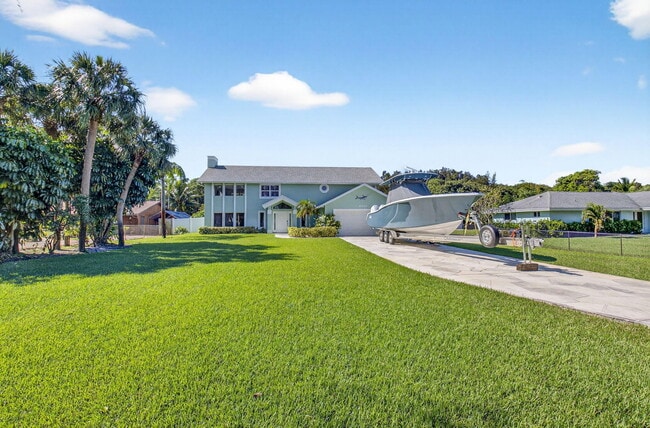 Foto del edificio - 6701 Hillside Ln