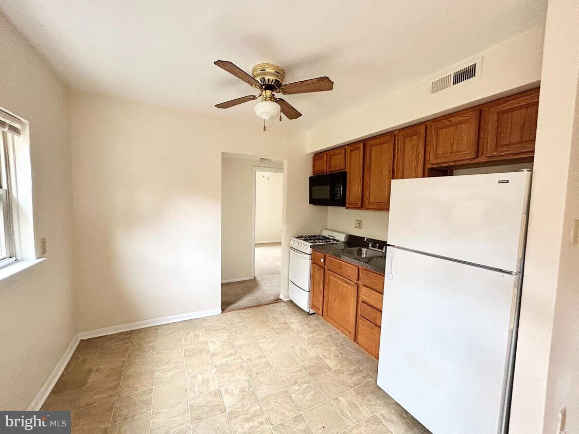 Primary Photo - 1730 Cottman Ave