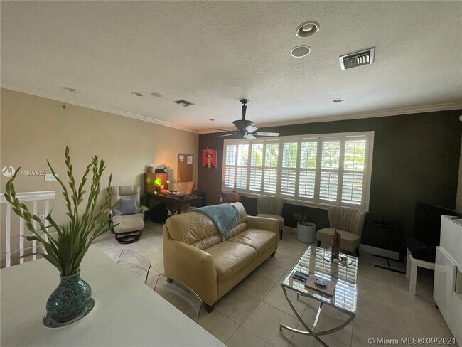 Building Photo - 707 SW 4 Avenue  707 Fort Lauderdale Fl 33315