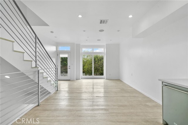 Foto del edificio - 6009 Barton Ave