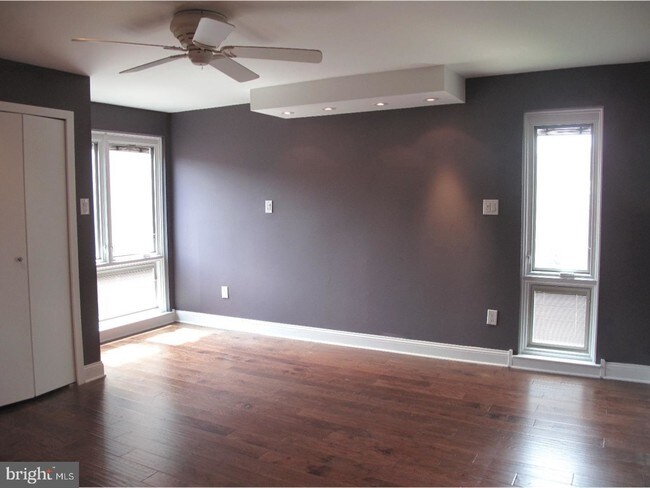 Building Photo - 130 Spruce St
