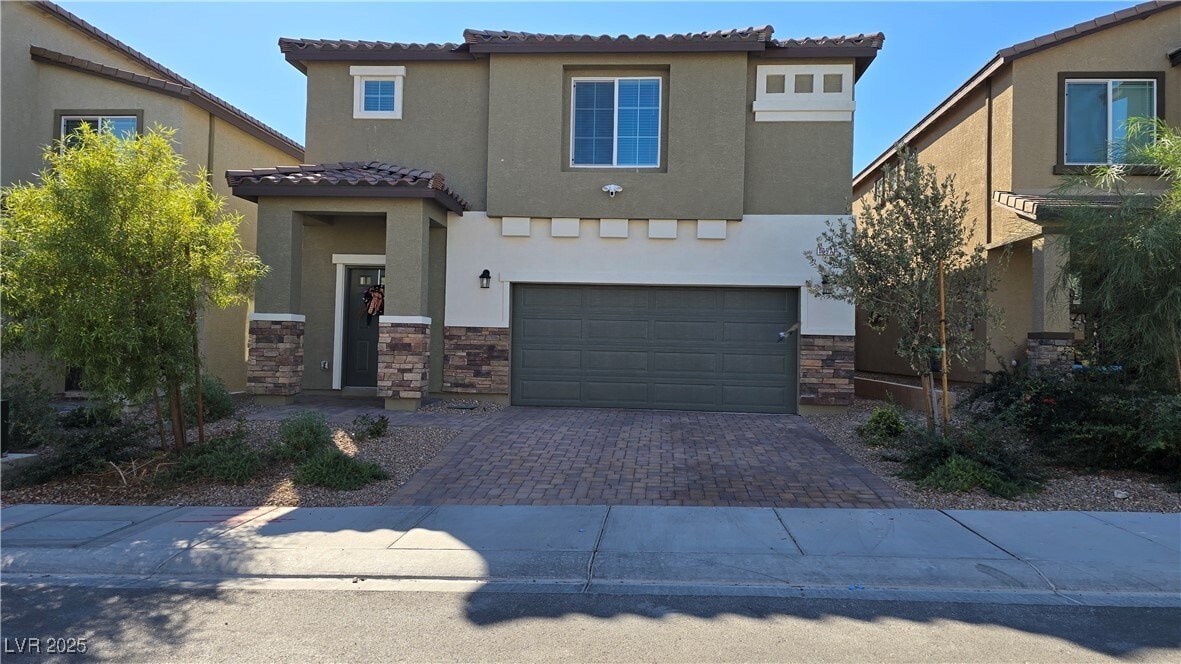 Foto principal - 10971 Meridian Flds Ave