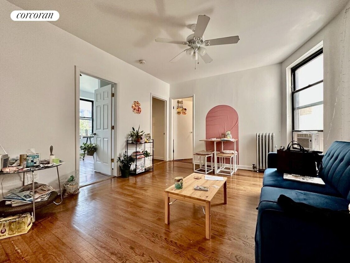 Foto principal - 40 W 127th St