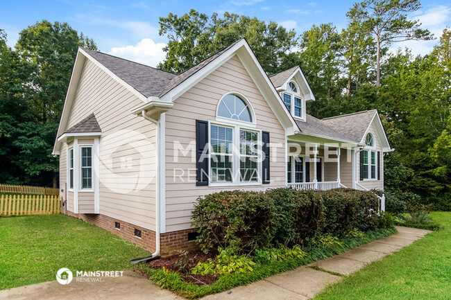 Building Photo - 147 Susan Dr