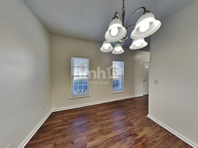 Building Photo - 6808 Brancusi Court