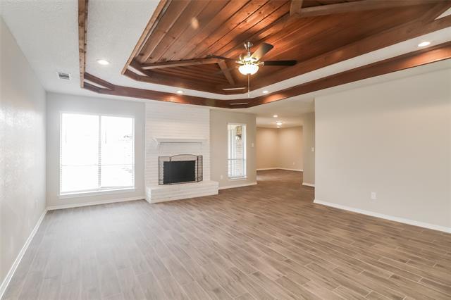 Foto del edificio - 408 Ramblewood Cir