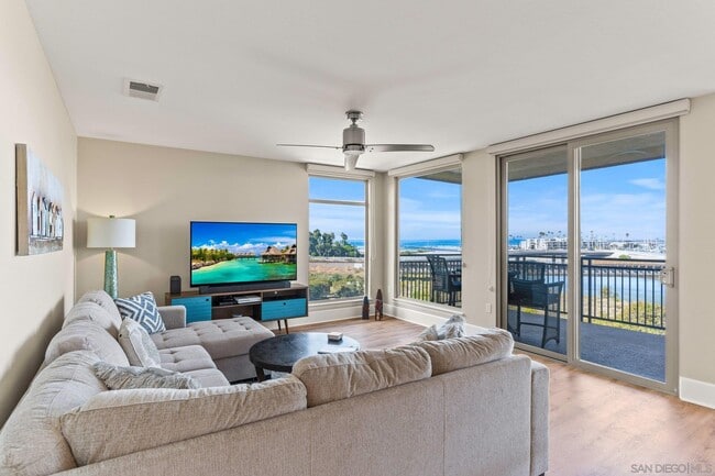 Foto del edificio - 1019 Costa Pacifica Way