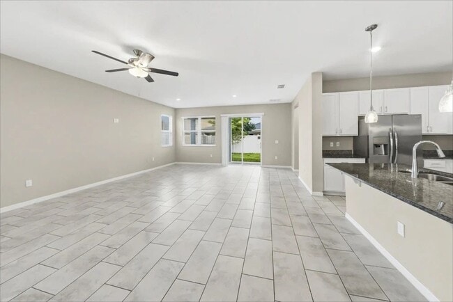 Building Photo - 14237 Seranoa Dr