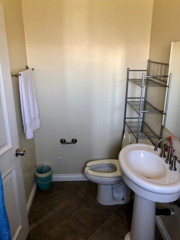 Foto del edificio - 9041 Cattaraugus Ave