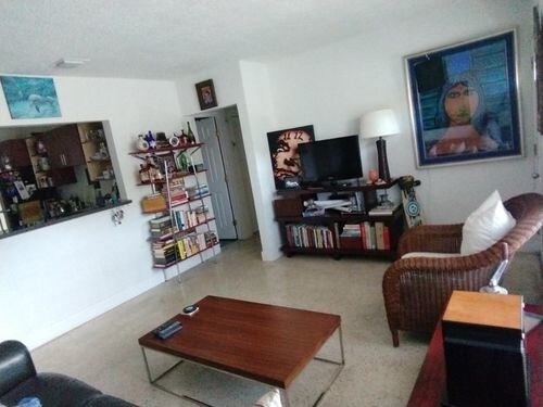 Foto del edificio - 3404 NW 3rd Ave