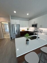 Building Photo - 148 Old Post Rd