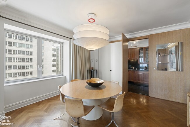 Foto del edificio - 181 E 65th St