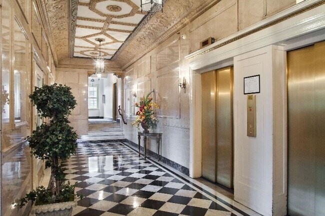 Building Photo - 1401 Beacon St