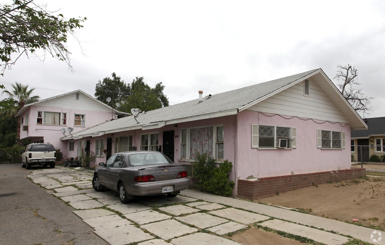 Primary Photo - 1855 Loma Vista St