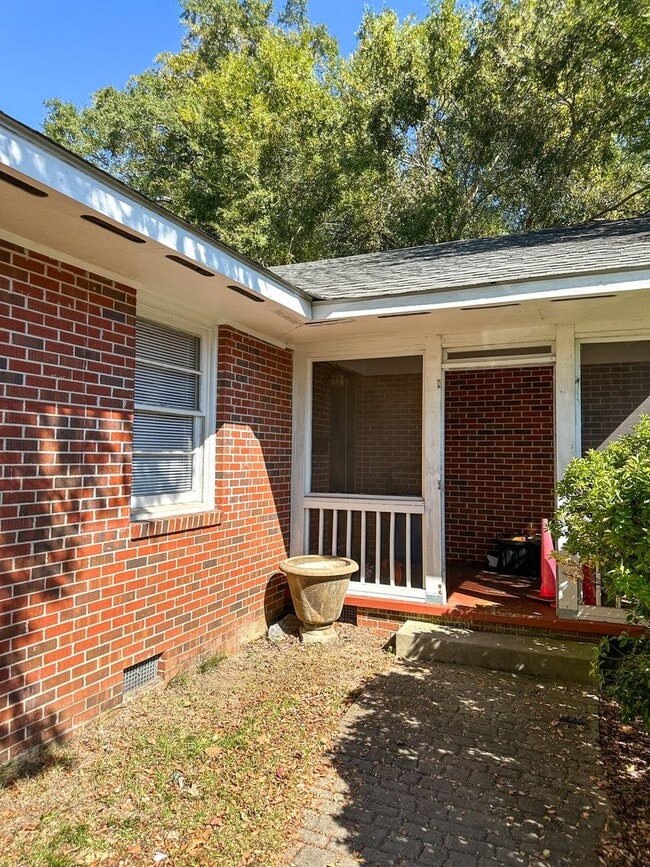 Photo - 403 E Samford Ave House