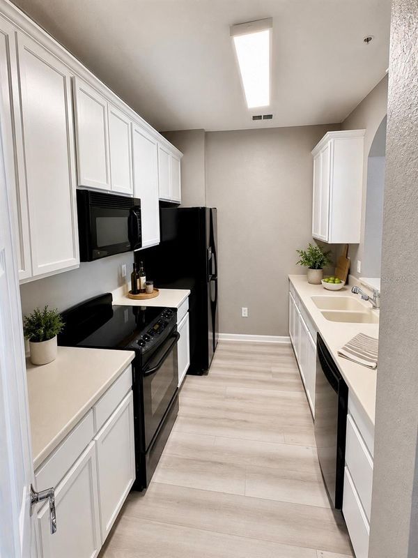 Building Photo - 3332 Robert Trent Jones Dr