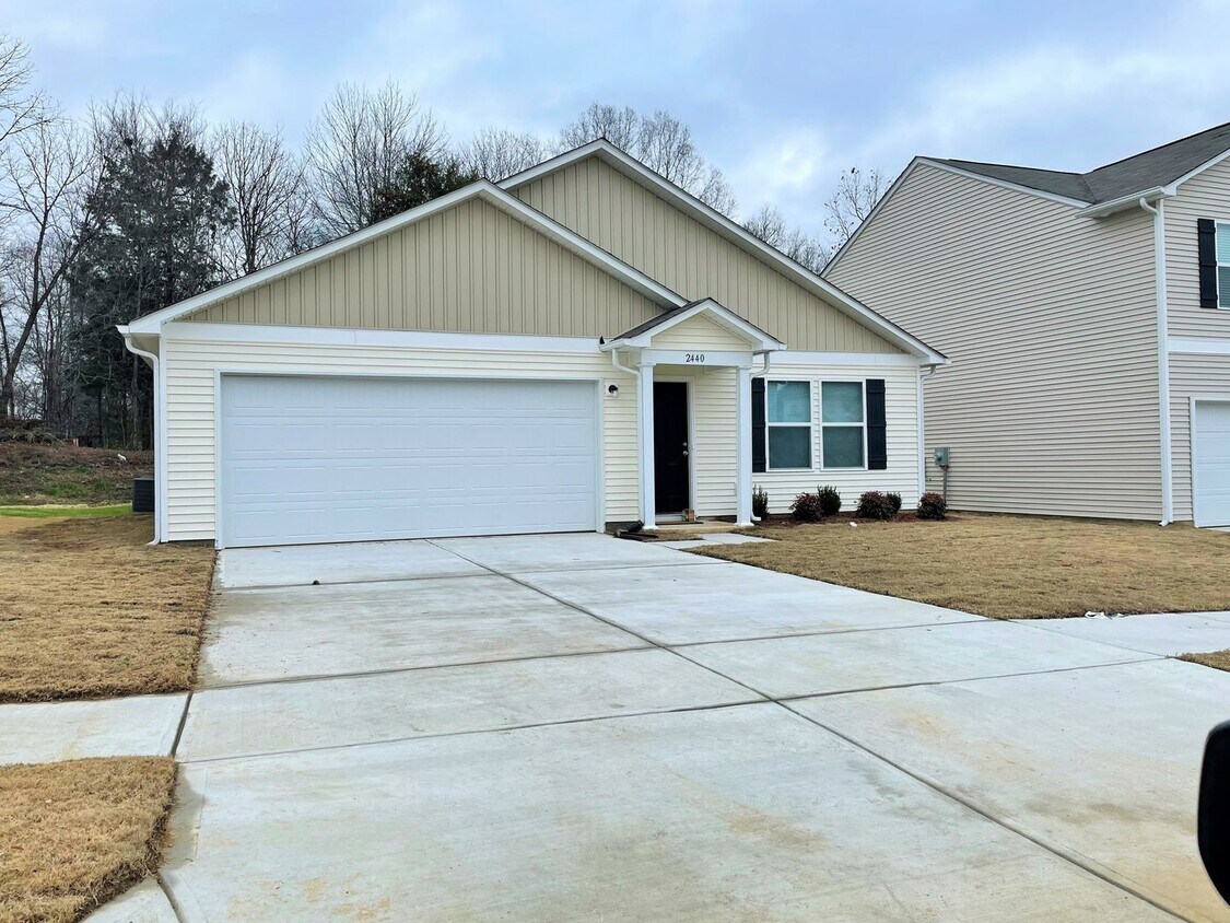 Foto principal - 4BR Ranch in Salisbury