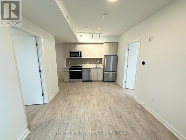 Photo du bâtiment - 720 Whitlock Ave