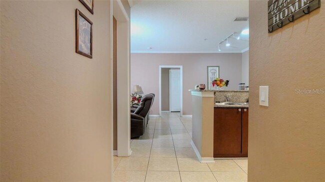 Foto del edificio - 18001 Richmond Pl Dr