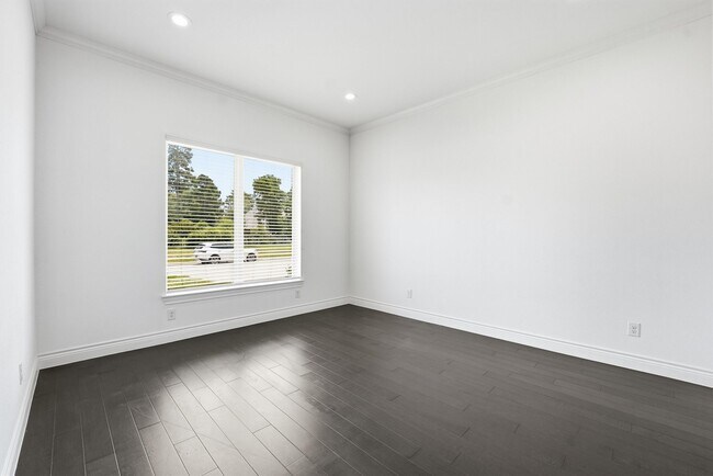 Foto del edificio - 14130 Aspen Woods Ct