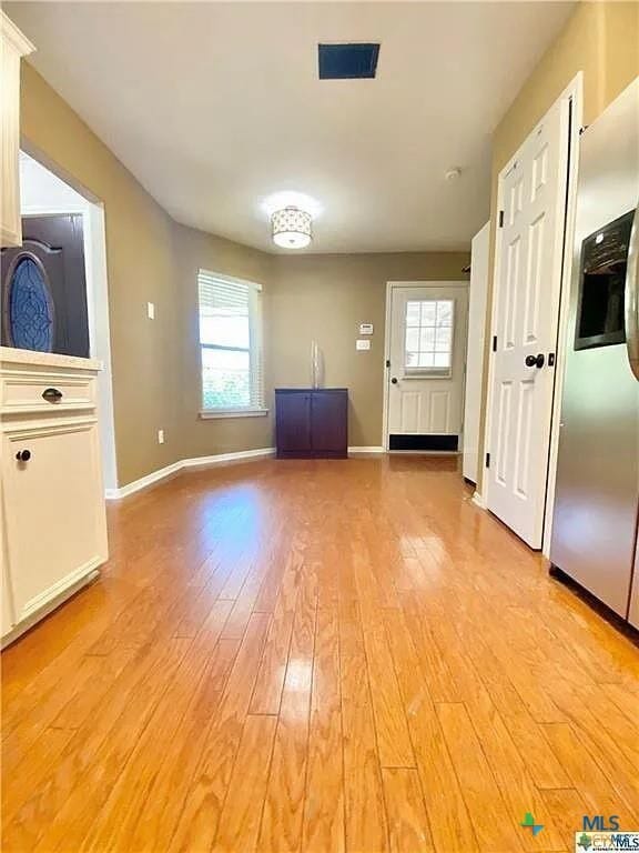 Building Photo - 3104 Valley Oaks Cir