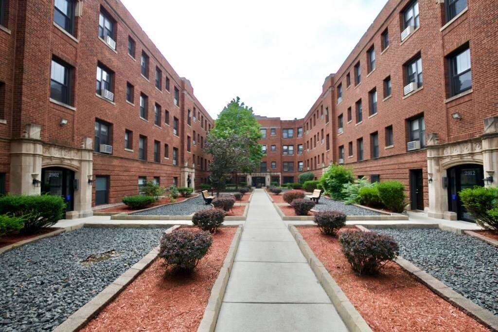 2914 N Mildred Ave Unit DSG, Chicago, IL 60657 Condo for Rent in