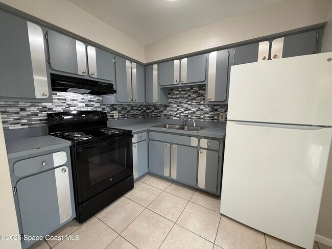 Foto del edificio - 324 Bay Ave