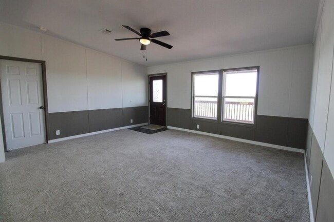 Building Photo - 120 Blue Quail St