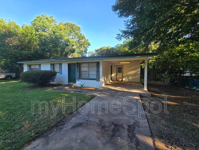 Building Photo - 916 Twinbrook Ave