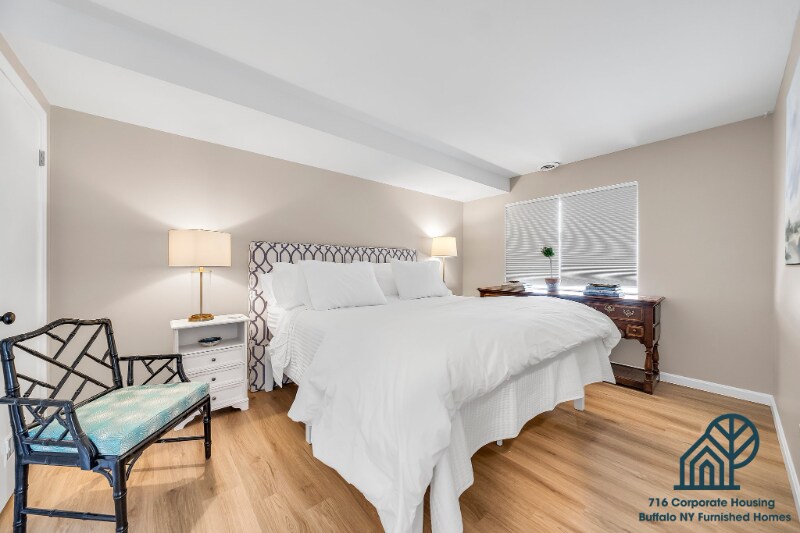 Foto principal - 2660 Elmwood Ave