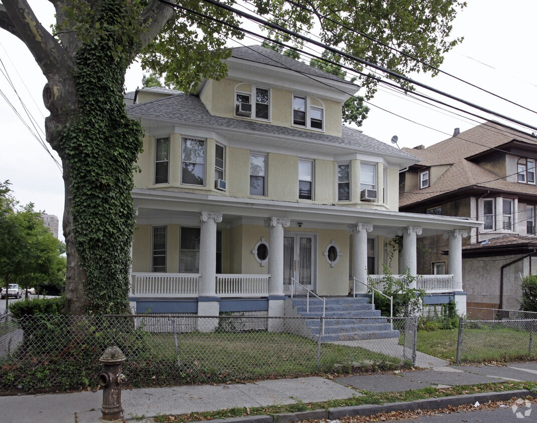 Foto principal - 31 Norwood Ave