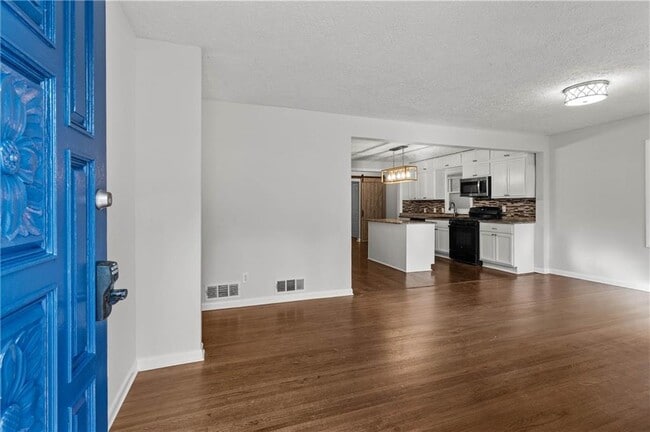 Foto del edificio - 2634 Birch St