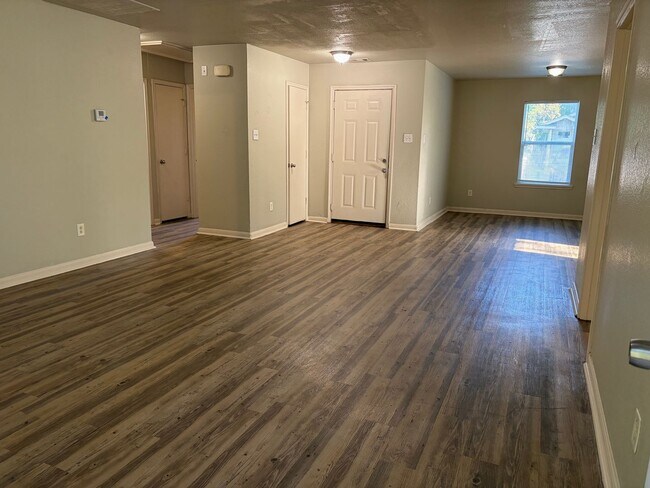 Foto del edificio - 1150 Bradley St