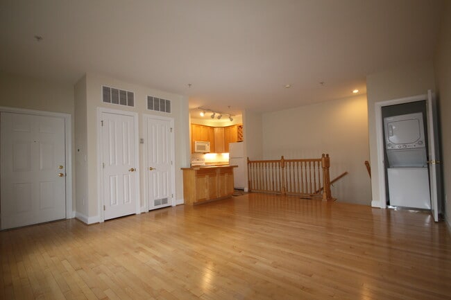 Building Photo - Polk Court Apartments