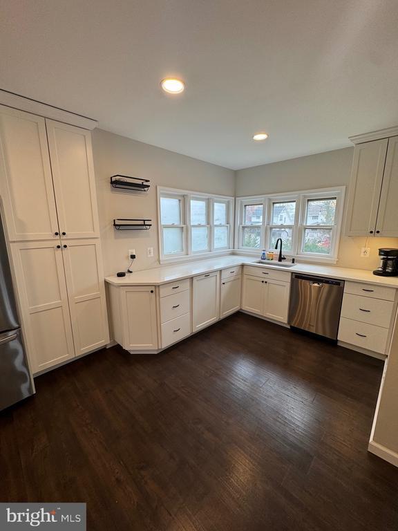 Foto del edificio - 122 S Haviland Ave