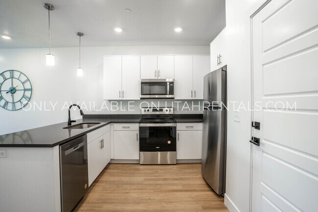 Foto del edificio - 980 W Center St