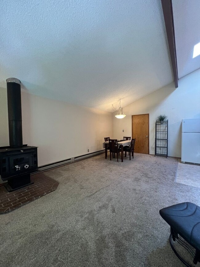 Building Photo - Cozy MIL in Maple Valley