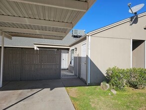 Building Photo - 6840 S 44th Ct