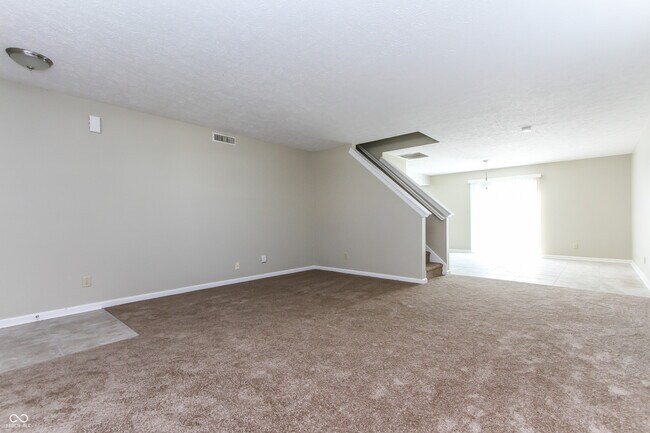 Building Photo - 3102 Salamonie Dr