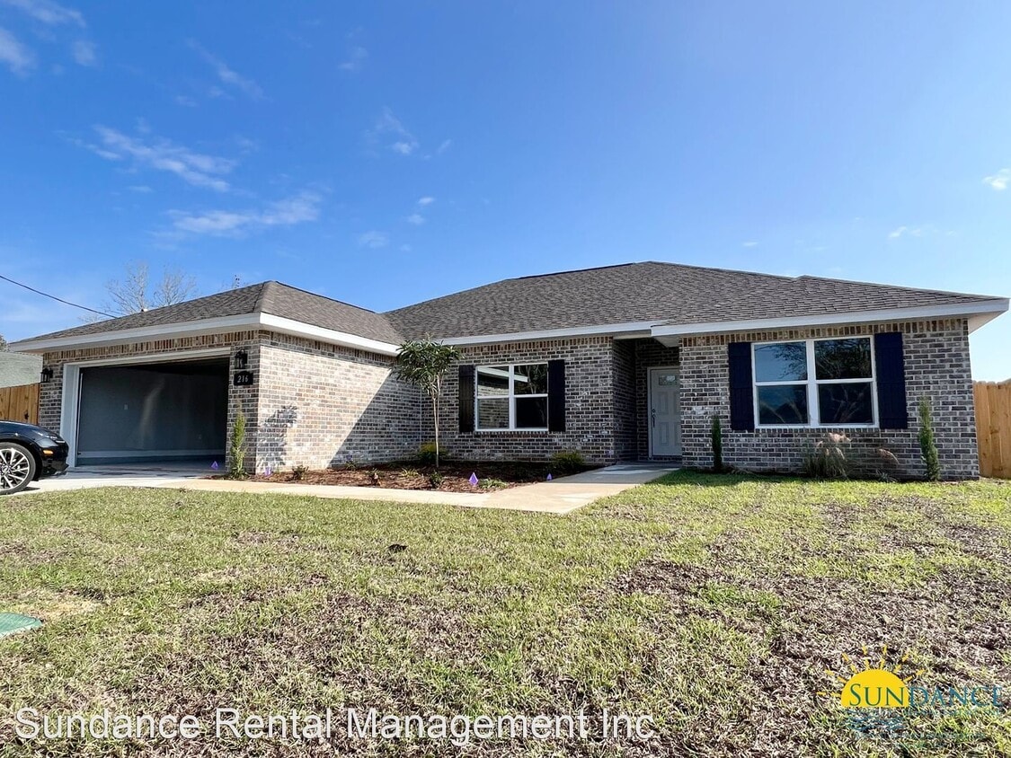 Primary Photo - 4 br, 2 bath House - 216 Squirrel Haven Road