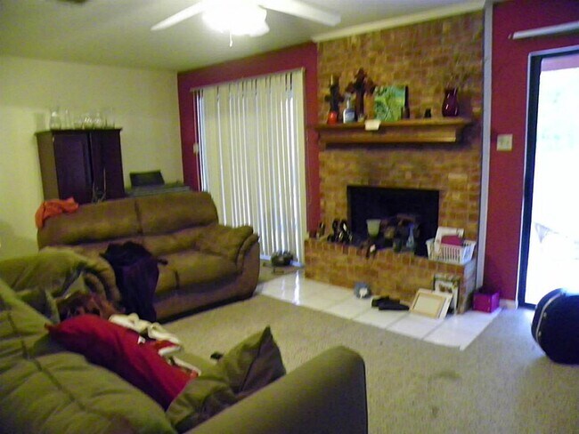 Foto del edificio - 2231 Crosstimbers St