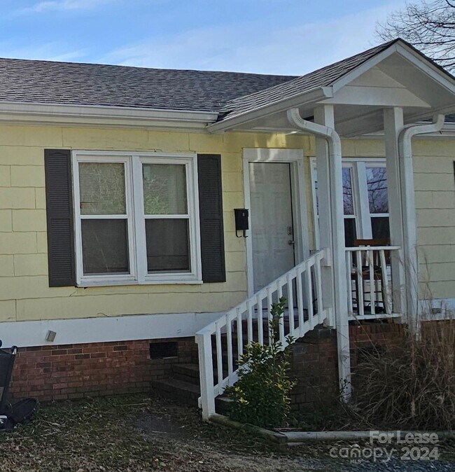 Building Photo - 1130 Camden Ave