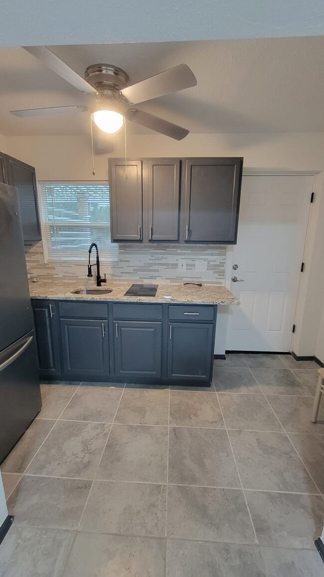 Building Photo - 117 Chicago Woods Cir