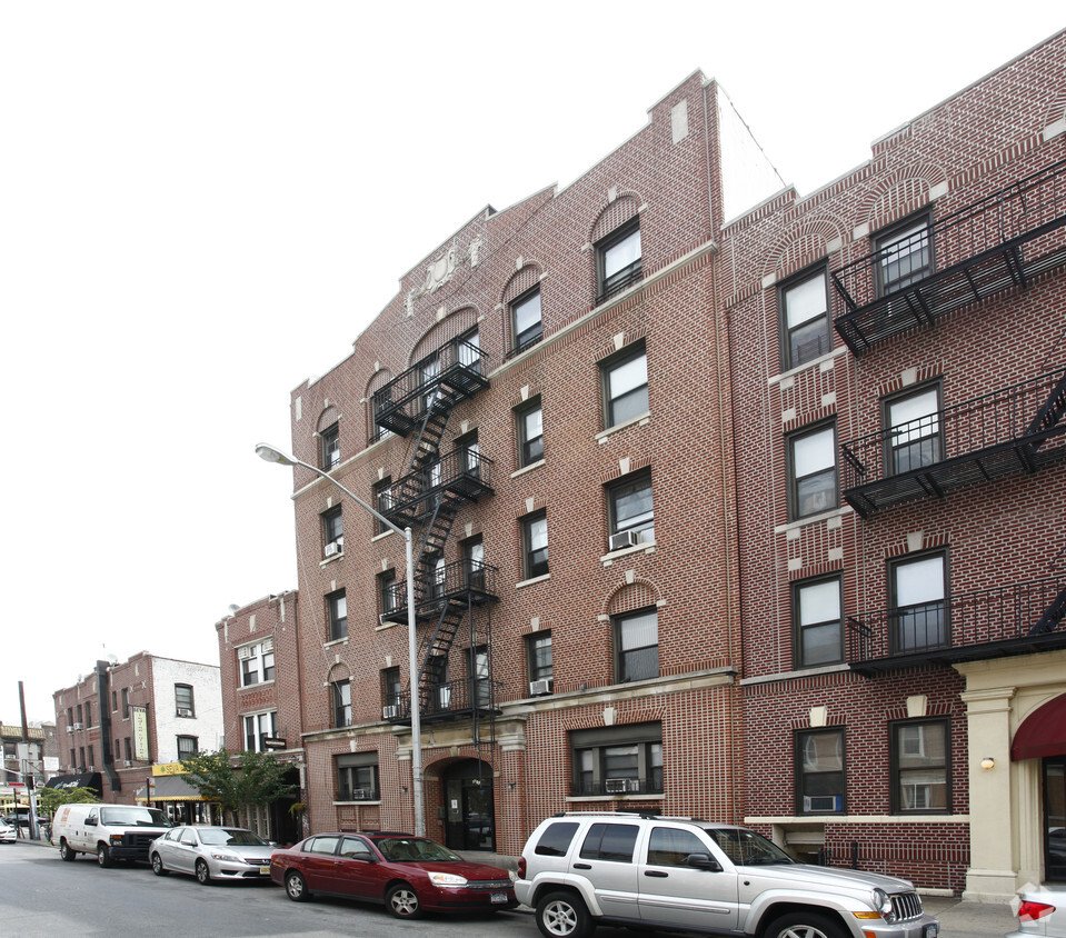 Building Photo - 30-11 34th St