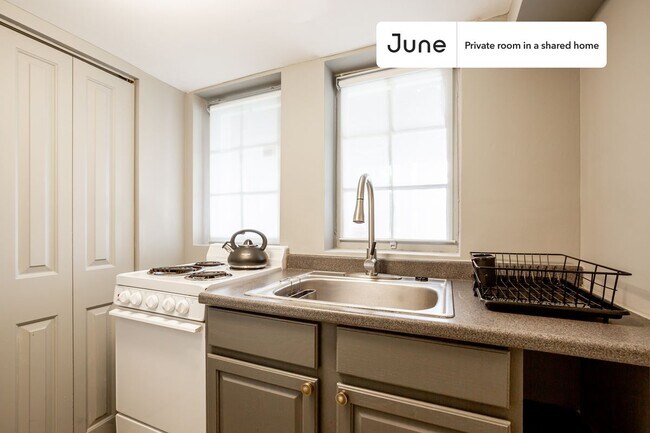 Foto del edificio - Room in Shared 5 bed/2 bath home