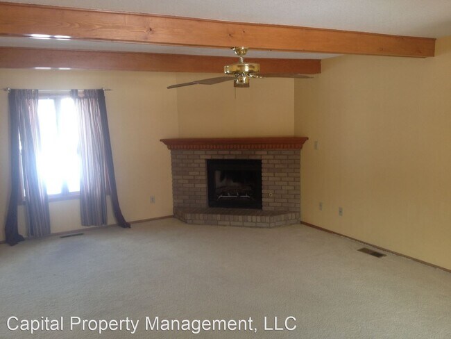 Foto del edificio - 4 br, 2.5 bath House - 8209 Meadow Hills Dr.