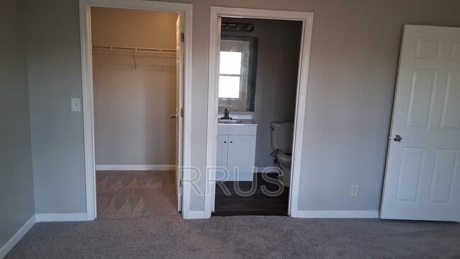 Foto del edificio - 9203 Waldrop Pl